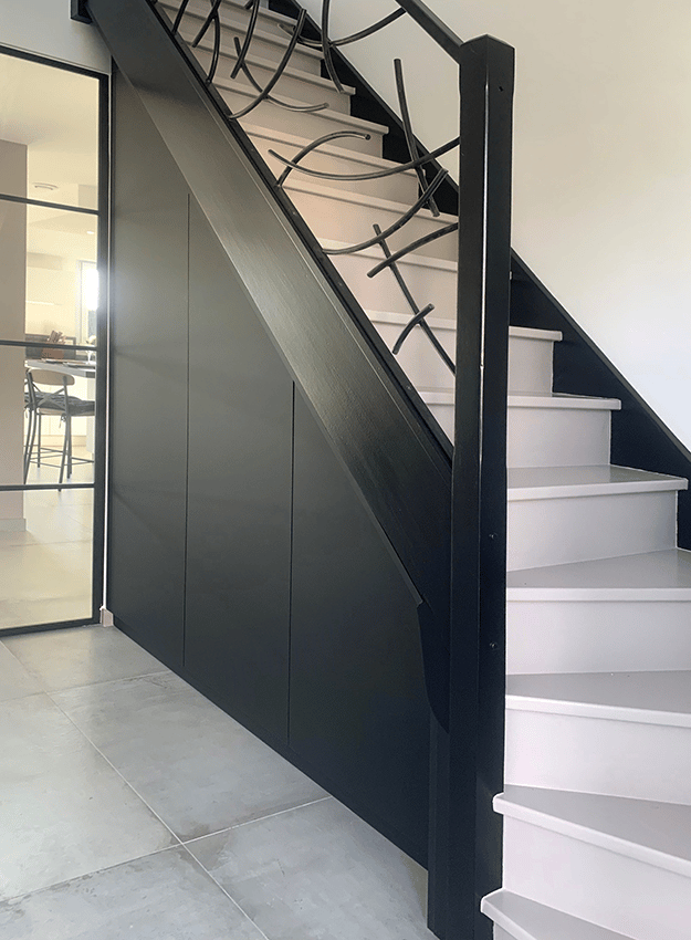 Aménagement sous escalier - Fenix® noir mat