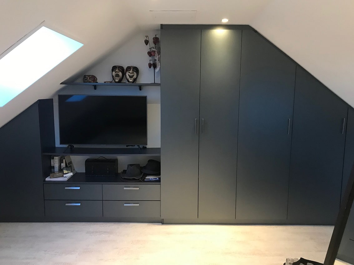 Aménagement chambre sous pente - Gris ombre